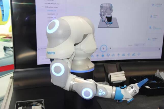 2017全球10大領先協作機器人盤點! 2017全球10大領先協作機器人盤點!