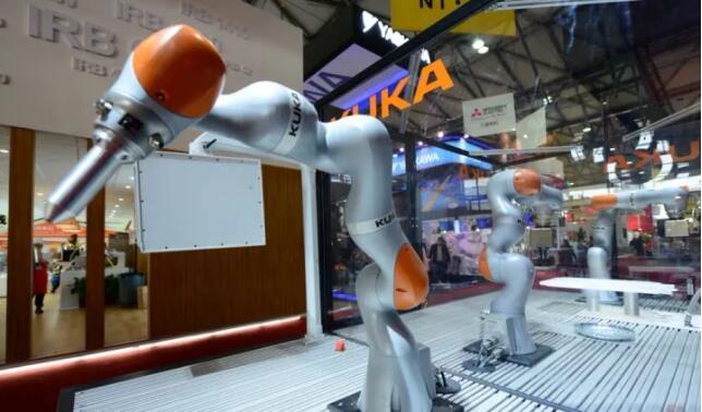 2017全球10大領先協作機器人盤點! 2017全球10大領先協作機器人盤點!